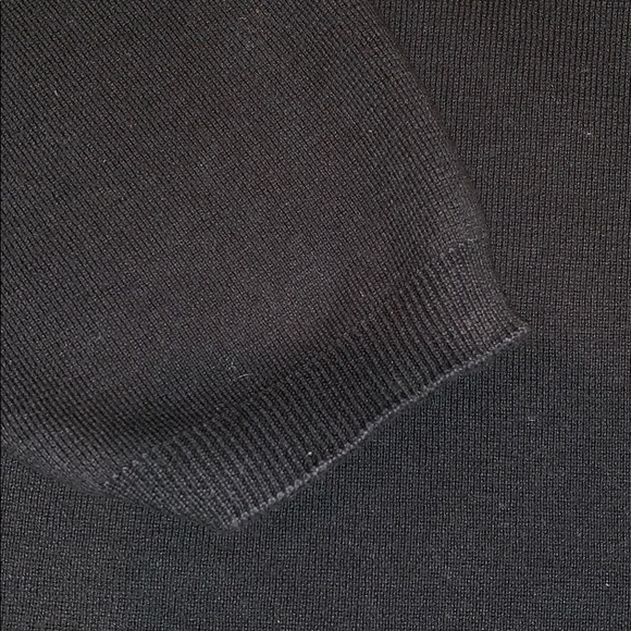 Classic Men’s Lacoste Sweater - Picture 5 of 7